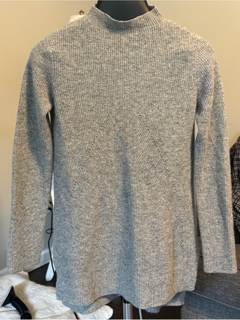 St.John Women's Gray Mock Neck Ribbed Sweater Cashmere